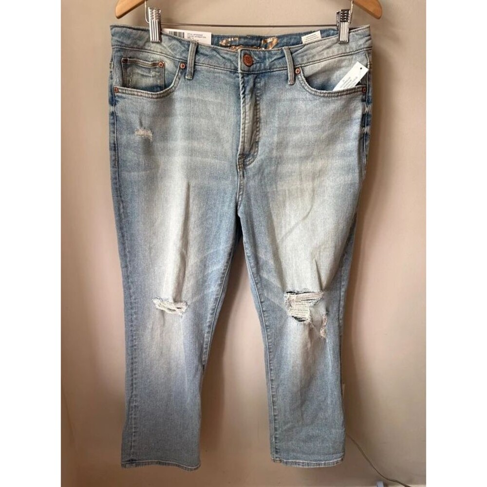Seven7 Fashion Jean High Rise Distressed Jeans Size 12 NWT